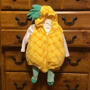 3-6 mo Carter’s Pineapple Costume. Like New.